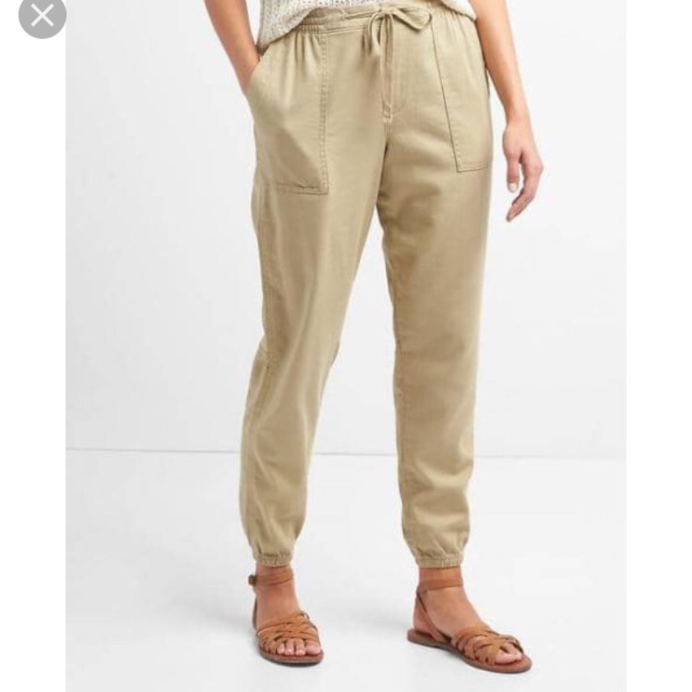 New GAP twill utility joggers!